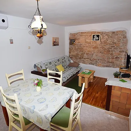Nika Apartmán